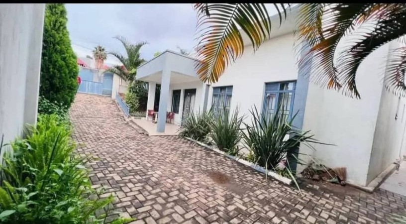 kabeza-3-beds-2-baths-furnished-house-at-800k-for-rent-in-kigali-big-0