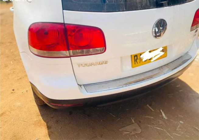 volkswagen-touareg-big-0