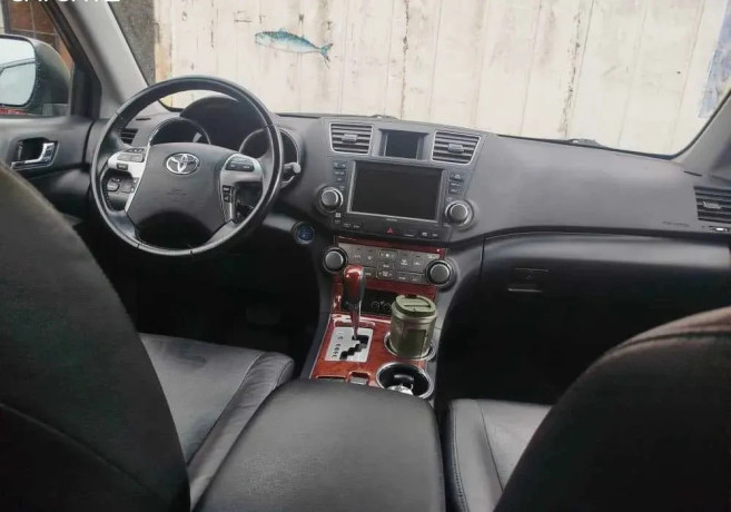 toyota-highlander-hybrid-for-sale-big-1