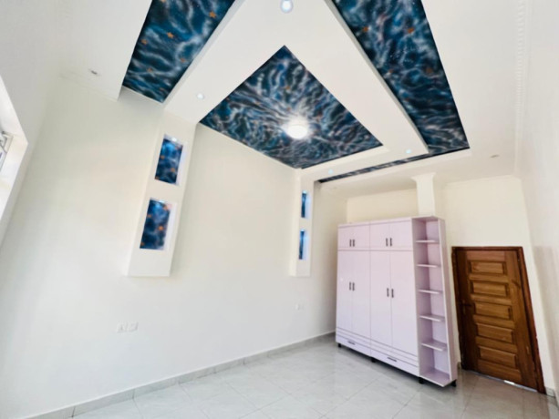 house-for-sale-at-a-good-price-big-4