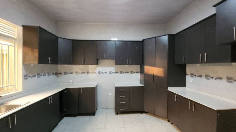 kigali-house-for-sale-in-kanombe-big-4