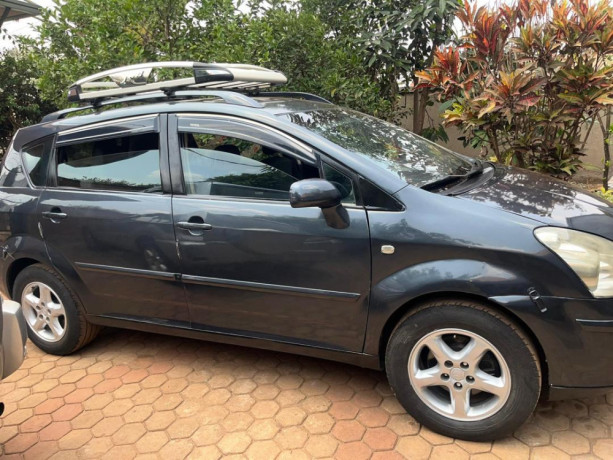 toyota-corolla-big-2