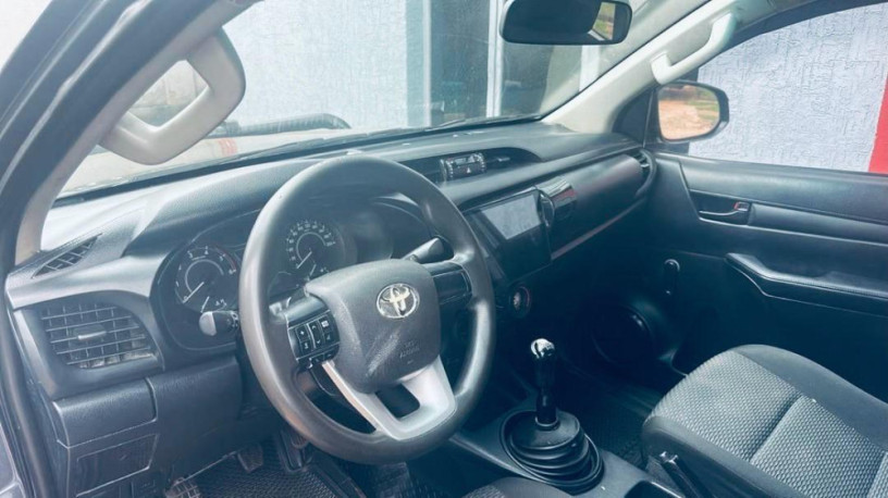 ep-127-kigali-toyota-hilux-vigo-big-2