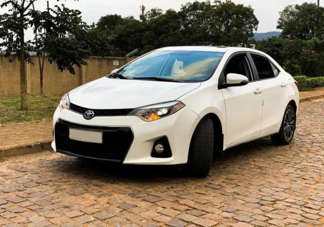 toyota-corolla-big-3