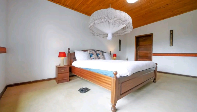 house-for-sale-in-nyarutarama-at-1m-negotiable-it-has-big-5