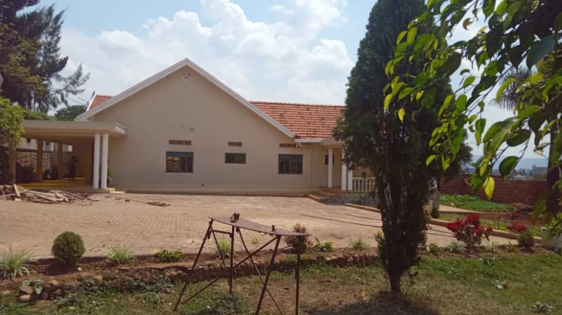 remera-near-rdb-villa-house-for-sale-with-1509sqm-on-tarmac-road-at-250m172-000usd-big-12
