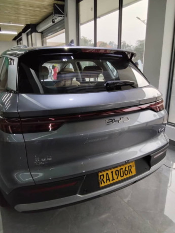 byd-song-pro-dm-i-phev-big-5