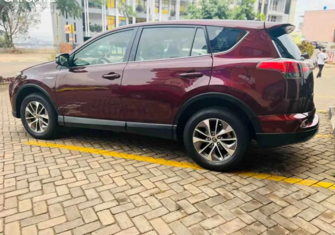 toyota-rav4-hybrid-2017-for-sale-big-3