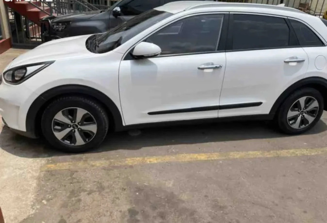 kia-niro-hybrid-2016-for-sale-big-0