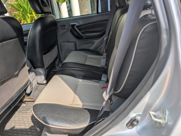 toyota-rav4-2002-for-sale-big-0