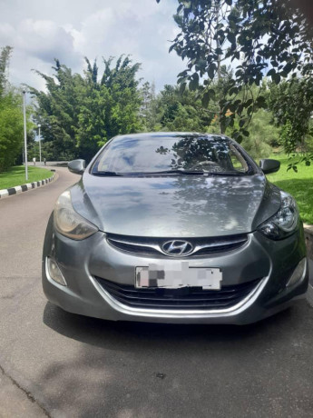 hyundai-elantra-big-0