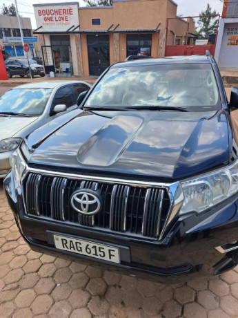 toyota-landcruiser-model-prado-for-sale-big-1