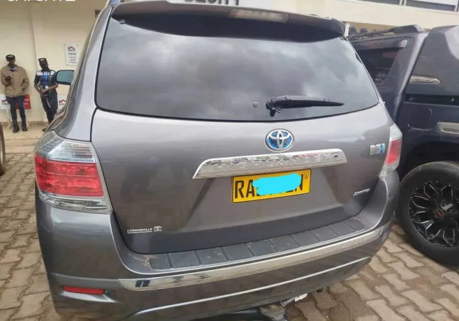 toyota-highlander-hybrid-for-sale-big-3