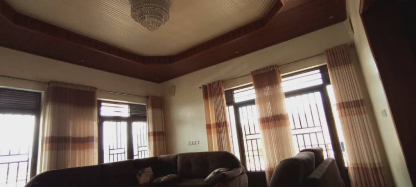 kigali-inzu-nziza-igurishwa-ku-gisozi-big-9