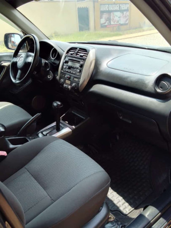 toyota-rav4-big-1