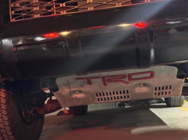 2020-toyota-4runner-trd-premium-sport-utility-4d-big-6