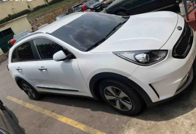 kia-niro-hybrid-2016-for-sale-big-1