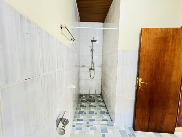 kibagabaga-big-land-house-for-sale-in-kigali-big-7