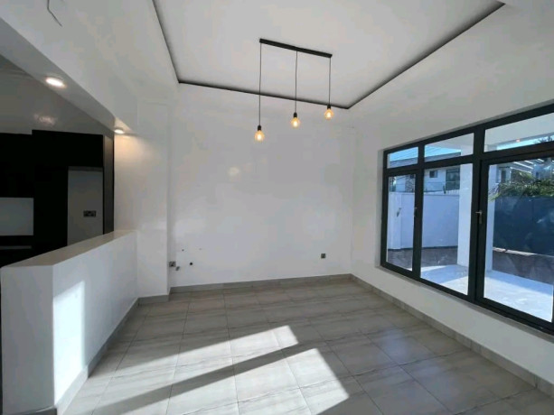 kagugu-unfurnished-4bedrooms-house-for-rent-at-1000-in-good-location-big-9
