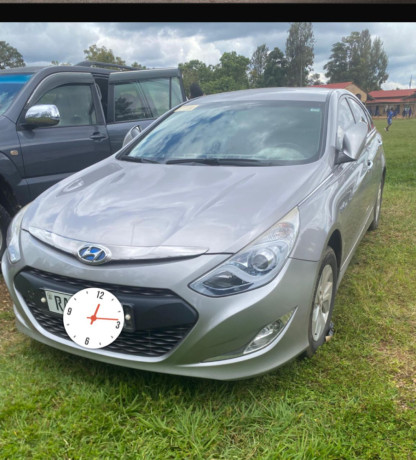 hyundai-sonata-big-0