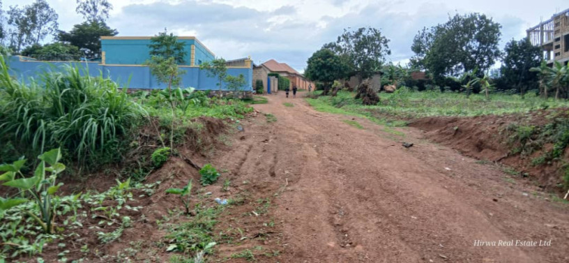 plot-for-sale-in-busanza-at-a-good-price-big-3