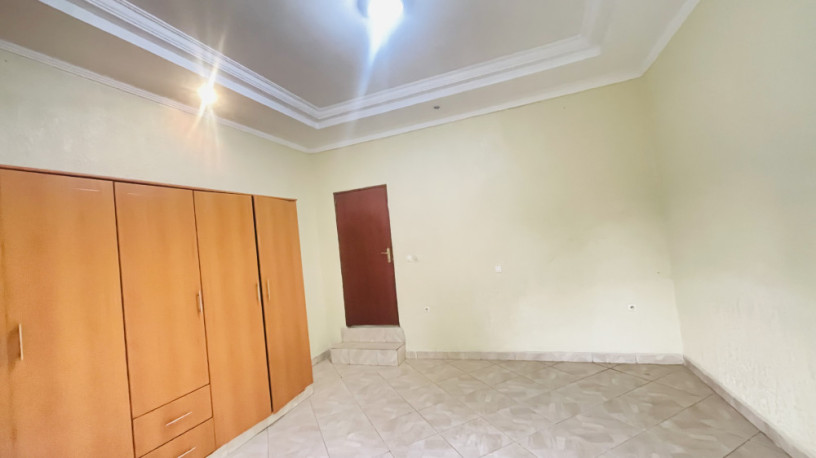 kibagabaga-unfurnished-5bedrooms-villa-for-rent-at-1000-in-good-location-on-tarmac-road-big-8