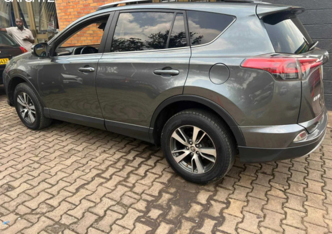toyota-rav4-automatic-2017-for-sale-big-2