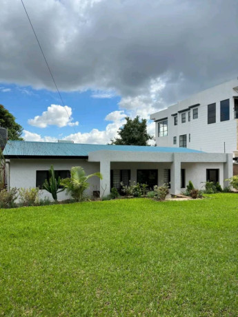 well-renovated-house-available-for-rent-at-kimihurura-near-kigali-heights-and-radisson-blue-hotel-big-0