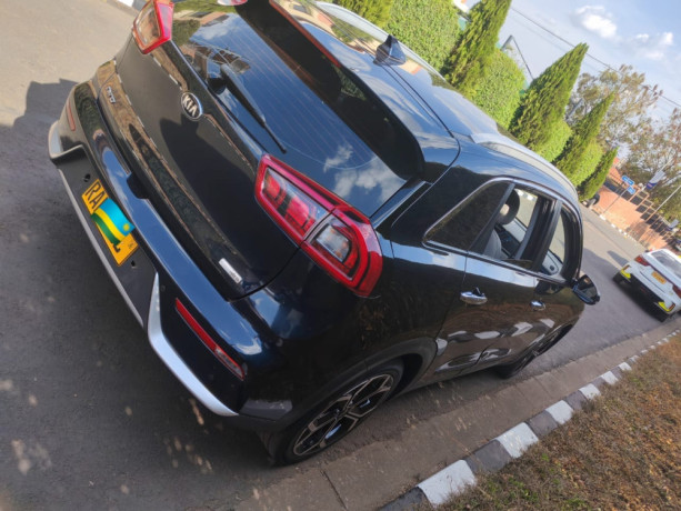 kia-niro-big-5