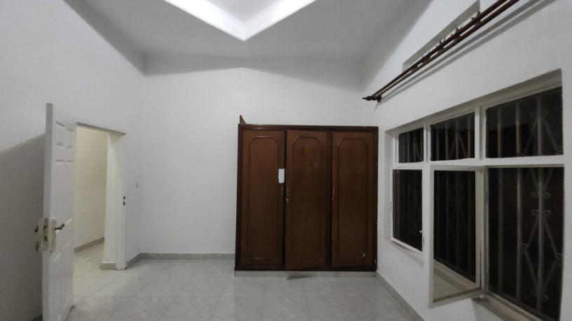 kiyovu-nice-unfurnished-house-for-rent-in-kigali-big-9