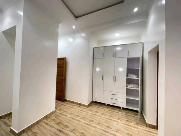 kibagabaga-furnished-3bedrooms-house-for-rent-at-1000-in-good-location-big-13