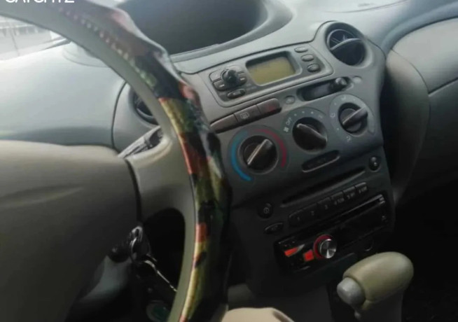 toyota-yaris-big-2