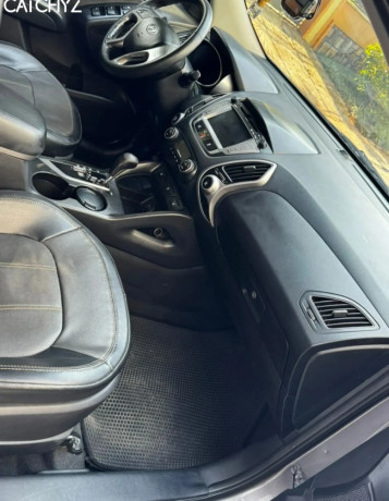 hyundai-tucson-automatic-for-sale-big-0