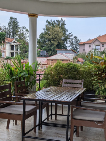 fully-furnished-studio-apartment-for-rent-in-nyarutarama-big-3