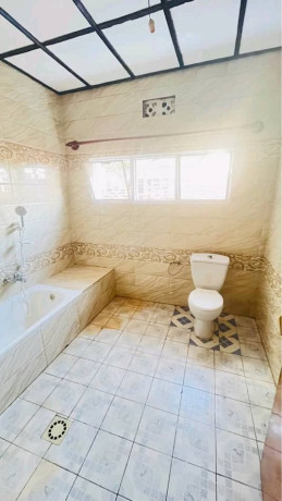 unfurnished-house-for-rent-in-kimironko-good-neighborhood-4-bedrooms-3-bathroom-big-6