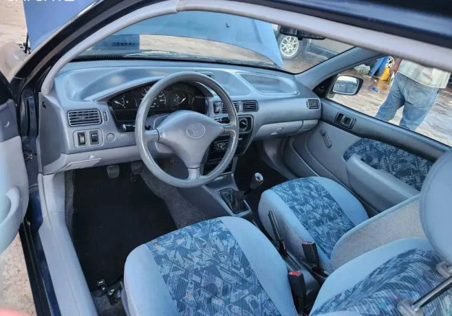 toyota-starlet-manual-1998-for-sale-big-3