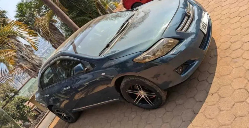 toyota-altis-big-3