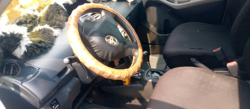 toyota-yaris-big-3