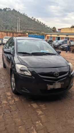 toyota-yaris-big-0