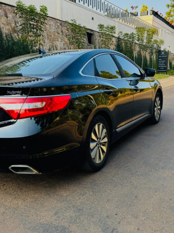 hyundai-granteur-big-0