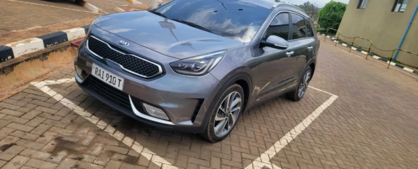 kia-niro-hybrid-big-0