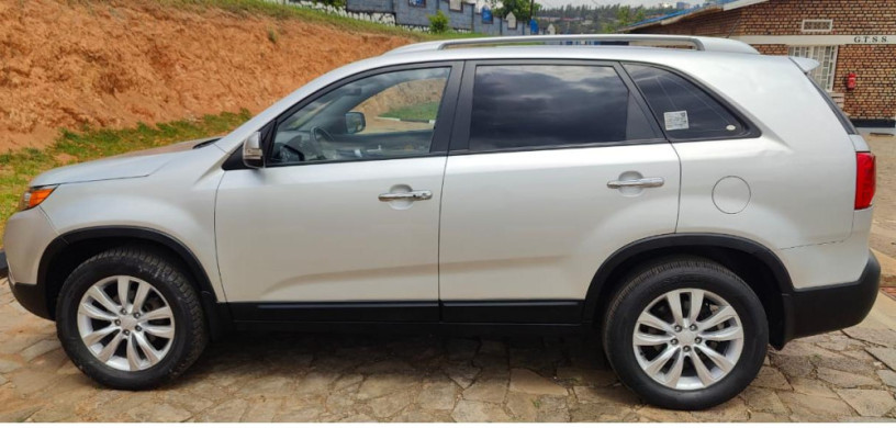 kia-sorento-big-0