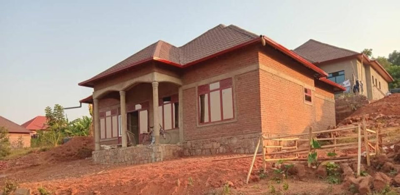 residential-house-for-sale-near-the-road-and-good-neighbors-house-for-sale-busanza-big-2