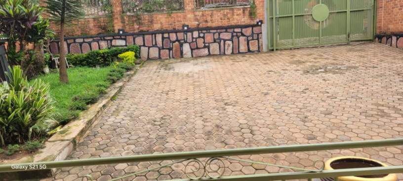 kigali-beautiful-house-for-sale-in-kibagabaga-big-1