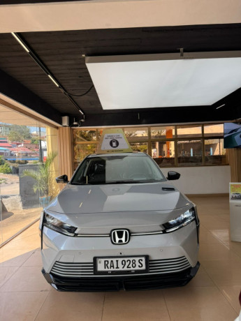 honda-ns2-2023-electric-vehicle-big-3