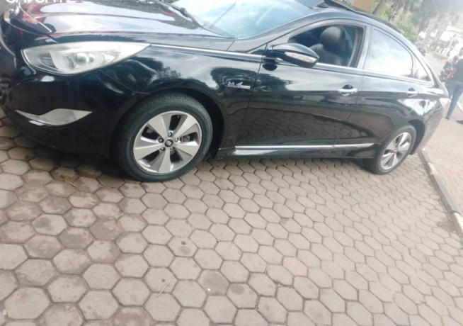 hyundai-sonata-hybrid-automatic-for-sale-big-1