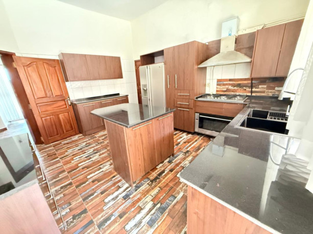 gacuriro-newly-renovated-house-for-rent-in-kigali-big-4
