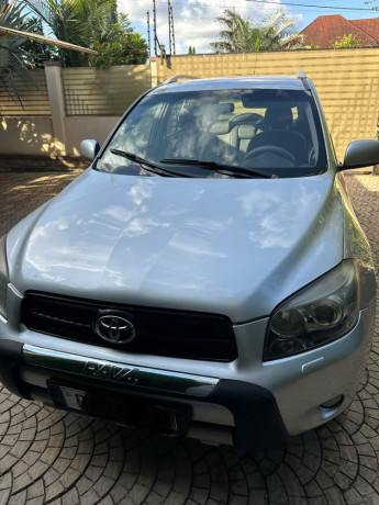 toyota-rav4-big-2