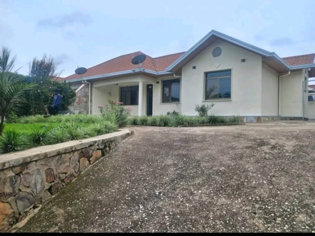 un-furnished-house-for-rent-in-gacuriro-big-0