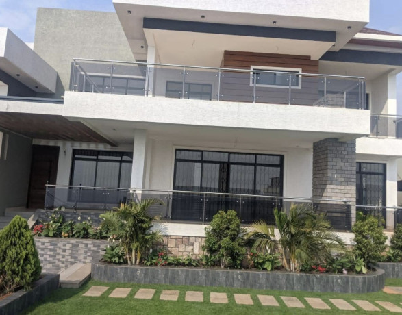 kigali-kicukiro-7bedrooms-villa-for-sale-at-850m585k-usd-on-tarmac-road-in-vip-location-big-4